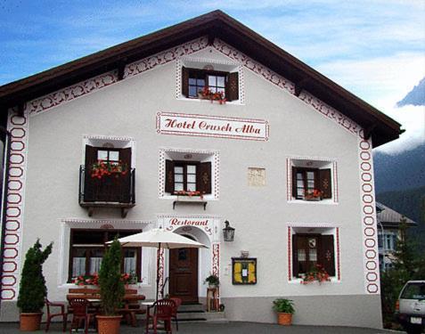 Hotel Crusch Alba Scuol Exteriér fotografie